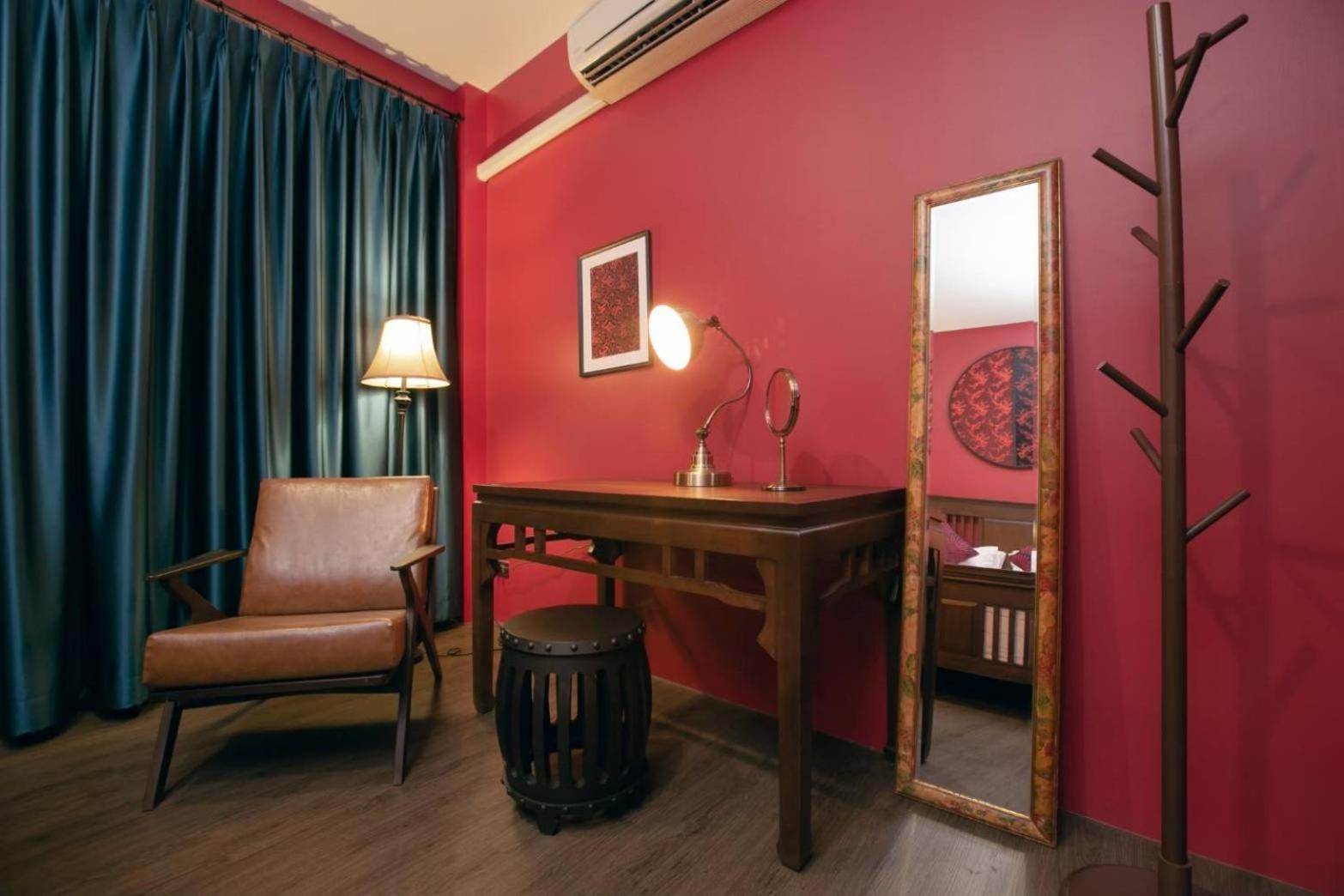 Caiyong Hometel & Cafe'S Studio Банкок Екстериор снимка
